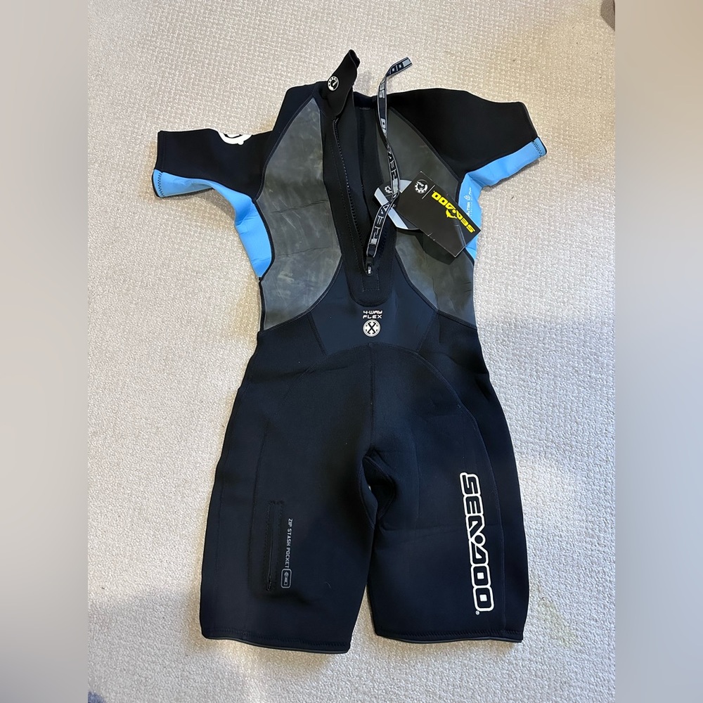 Women’s dive suit/wet suit brand new with tags